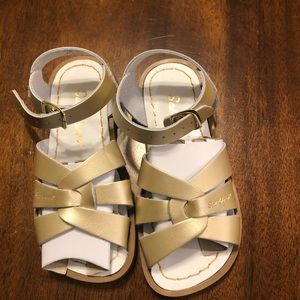Size 10 Gold Saltwater Sandals